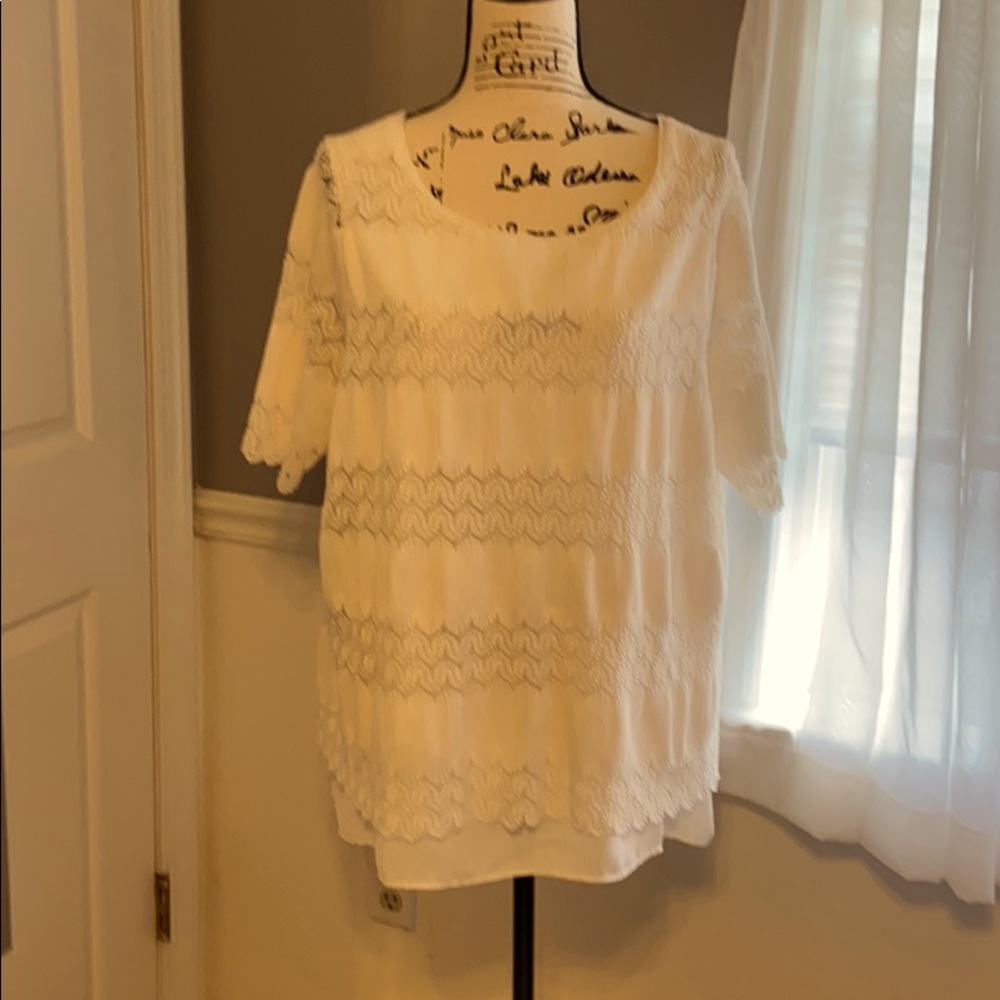 Roz&Ali Pretty Ivory lace layered blouse
